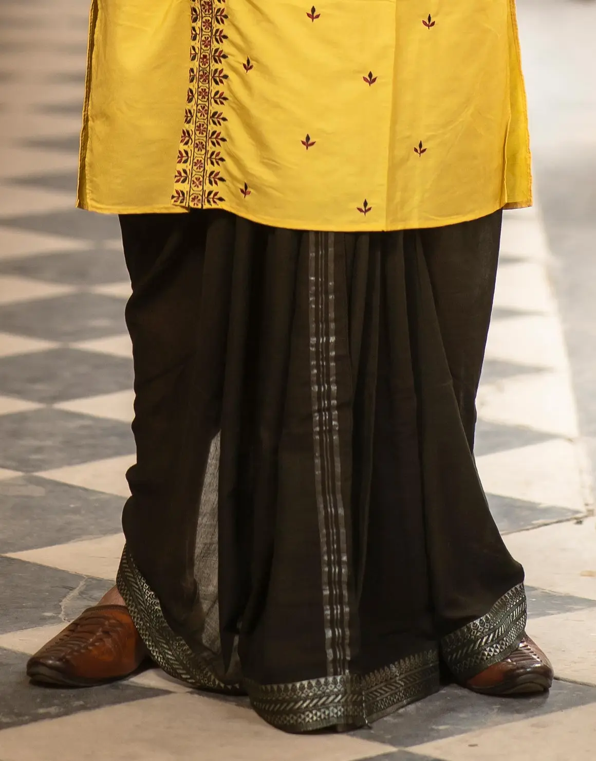 Sananda Dhuti