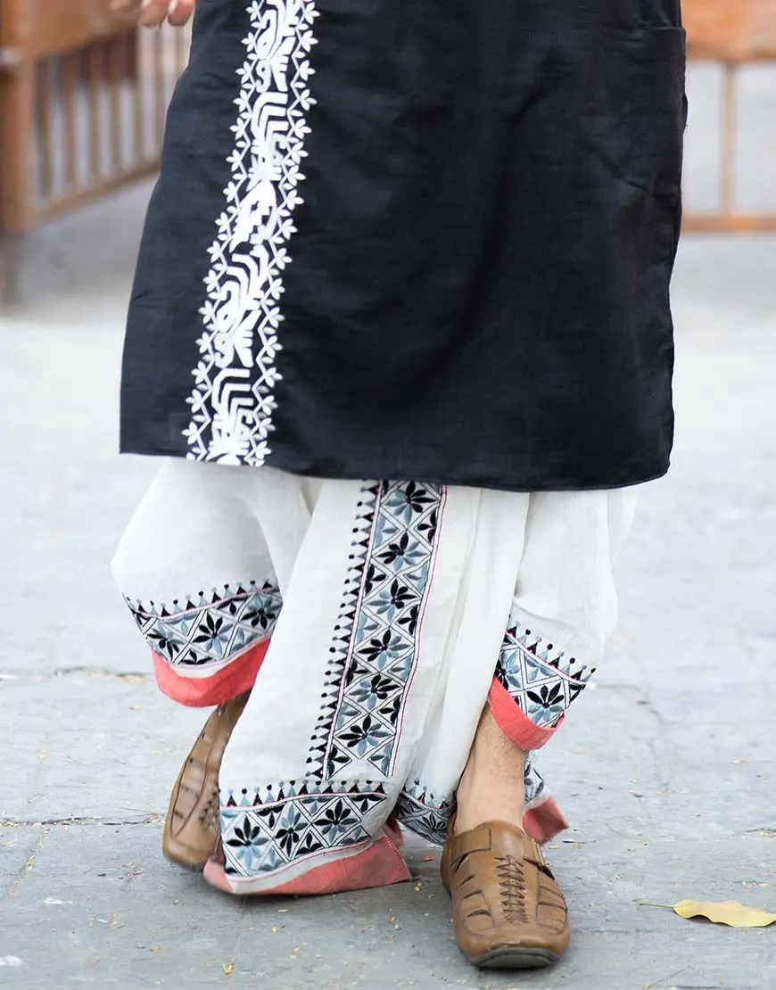 Subho Muharat Dhuti